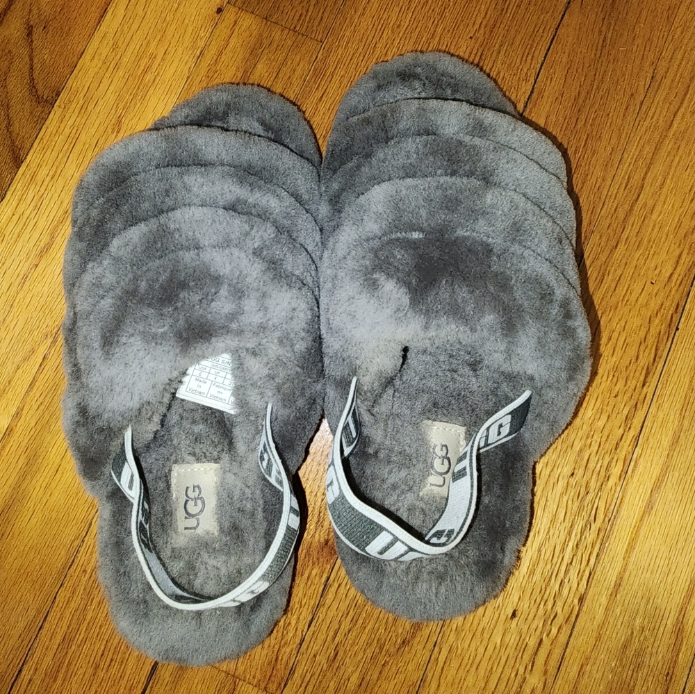 Uggs slings fluffy